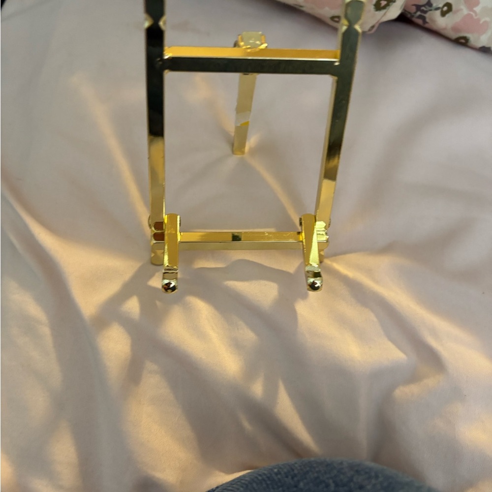 Gold Metal Easel Stand